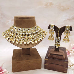 Kundan & Pearl Studded Bridal Jewelry Set / Jhumki Earrings / Wedding Jewelry Set / Festive Necklace Set / Antique Gold Toned Jewelry Set