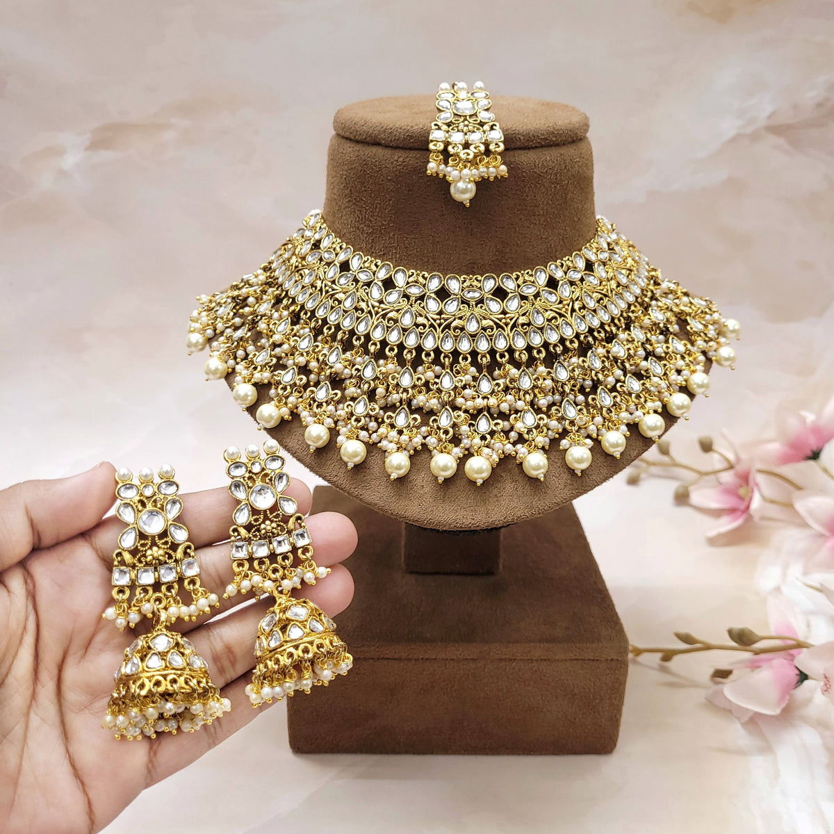 Kundan & Pearl Studded Bridal Jewelry Set / Jhumki Earrings / Wedding Jewelry Set / Festive Necklace Set / Antique Gold Toned Jewelry Set